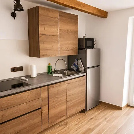 One-bedroom In The Heart Of كورتْشولا